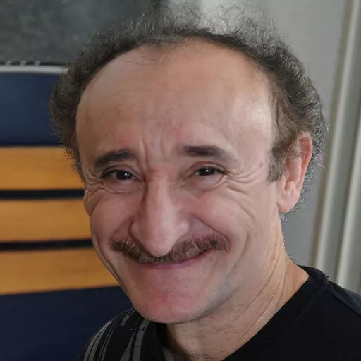 مایکل کرمادز