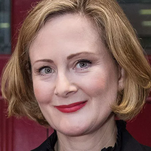Lucy Robinson