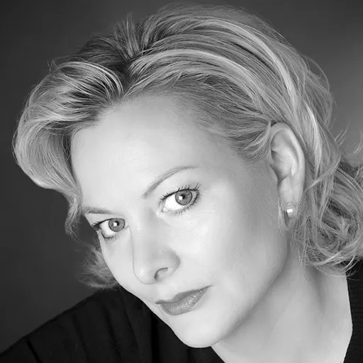 Sara Stewart