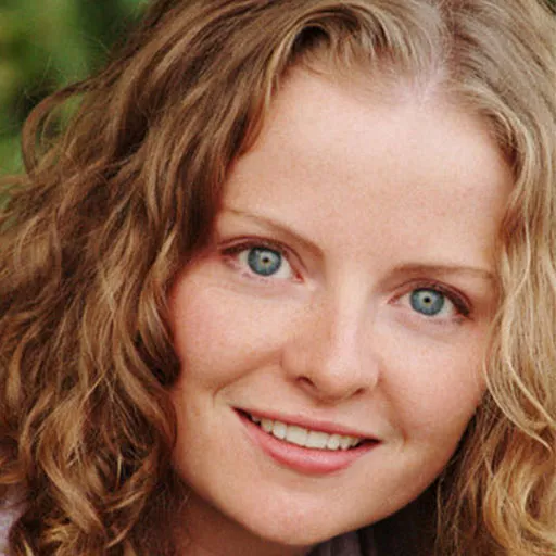 Anna Cummer