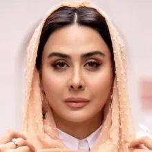 سارا والیانی