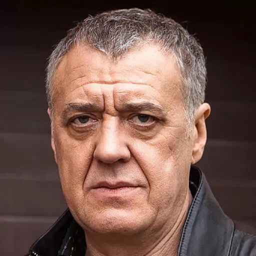 Artur Vakha