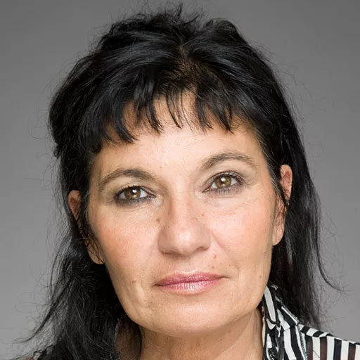 Özay Fecht