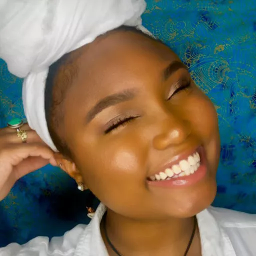Aankha Neal