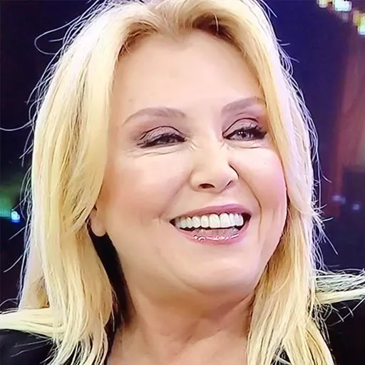 نرگس کومباسار