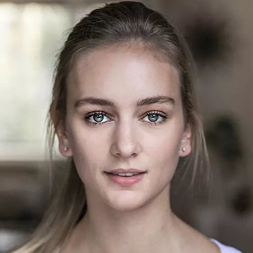 Lucy Currey