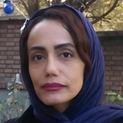 فرحناز نادری