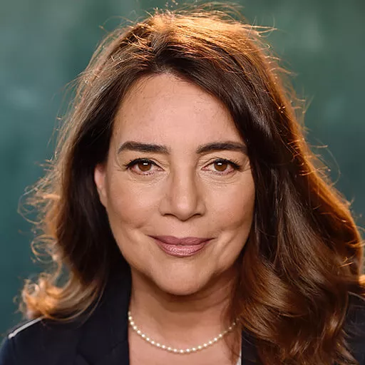 Julie Carmen