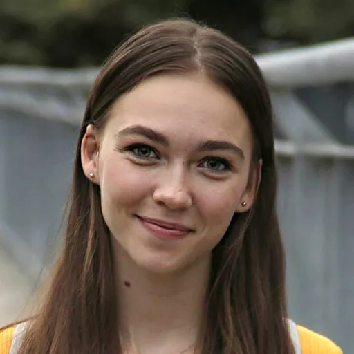Miray Akay