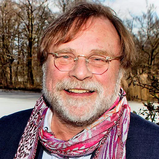 Lars Knutzon