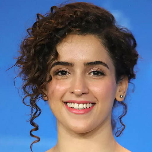سانیا مالهوترا