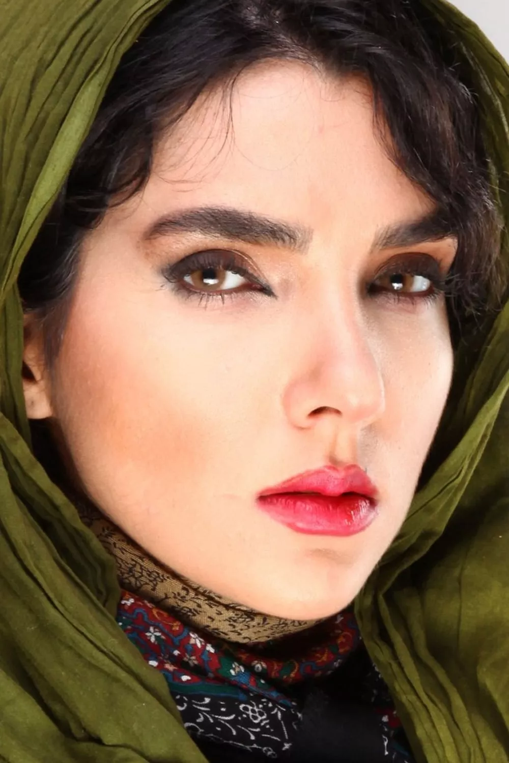 سارا رسول زاده