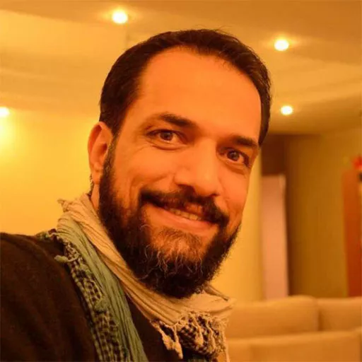 مجید آقاکریمی