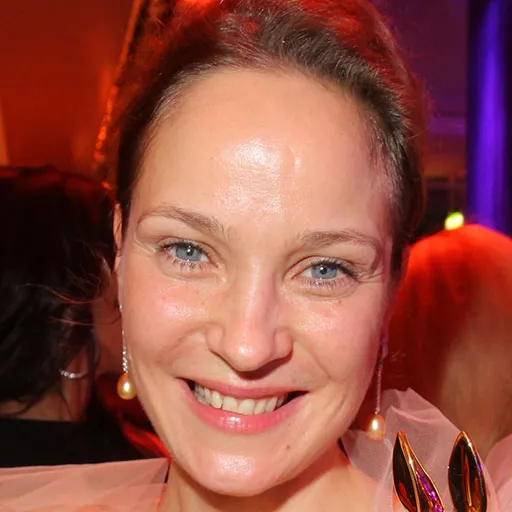 Jeanette Hain