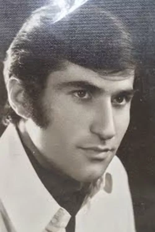 منصور خاکی