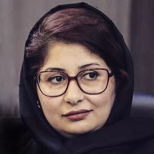 عاطفه صالحی