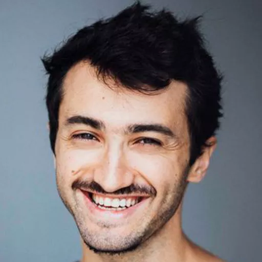 Axel Moustache