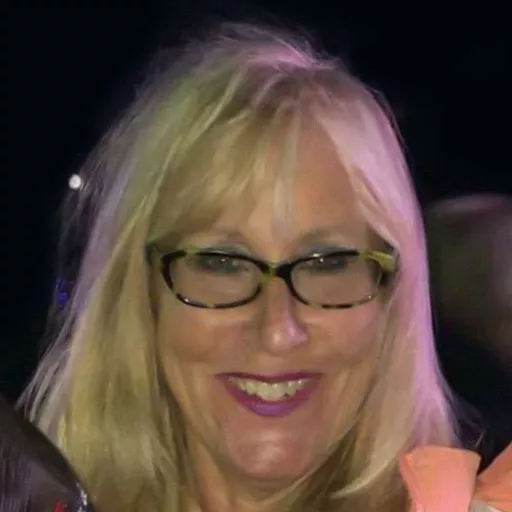 Vicki Shamp