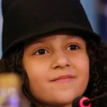 آنا زارع