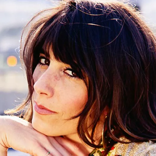 Nicki Bluhm